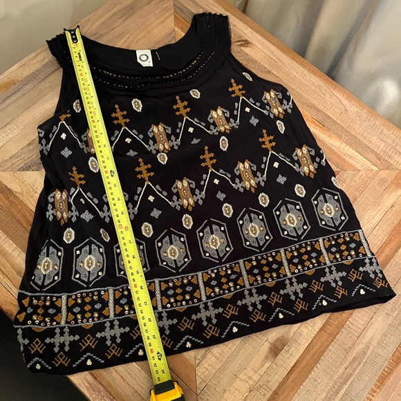 Anthropologie Akemi + Kin Firelight Tank Top, Beautiful Embroidered Size Medium - Picture 11 of 13